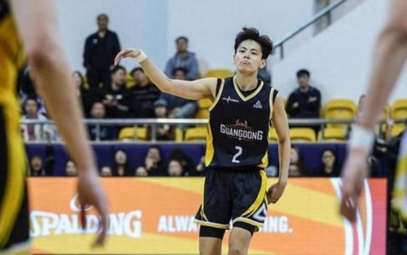 79比70拒绝大逆转！女篮新霸主豪取4连胜：这下冲击两连冠稳了