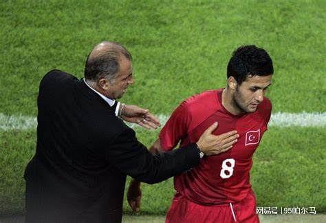 土耳其矮脚虎，24岁世界杯发光，31岁圆