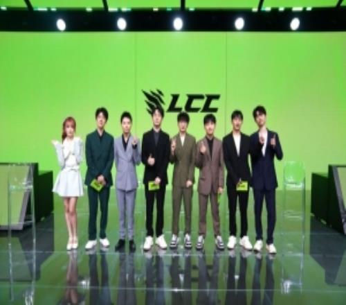 解说主持杯选人仪式预告：18日赛后正式开启吾胃竞巅峰！