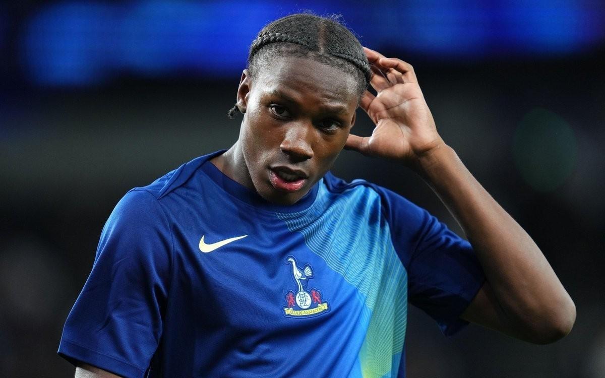 17岁45天，拜菲尔德是热刺队史欧冠最