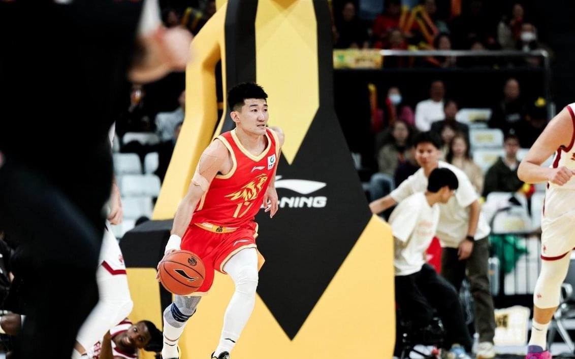 孙铭徽超越“四双王”原帅、张宁8投0中CBA揭幕战浙江胜山西