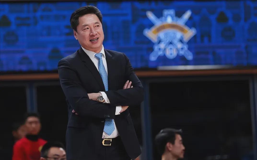 打进四强的幕后功臣！李春江已经离开山西男篮，定居东莞