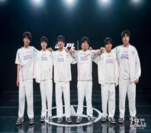 爆料人谈竞拍：只有两支队伍积分突破60分BLG80多TES60多