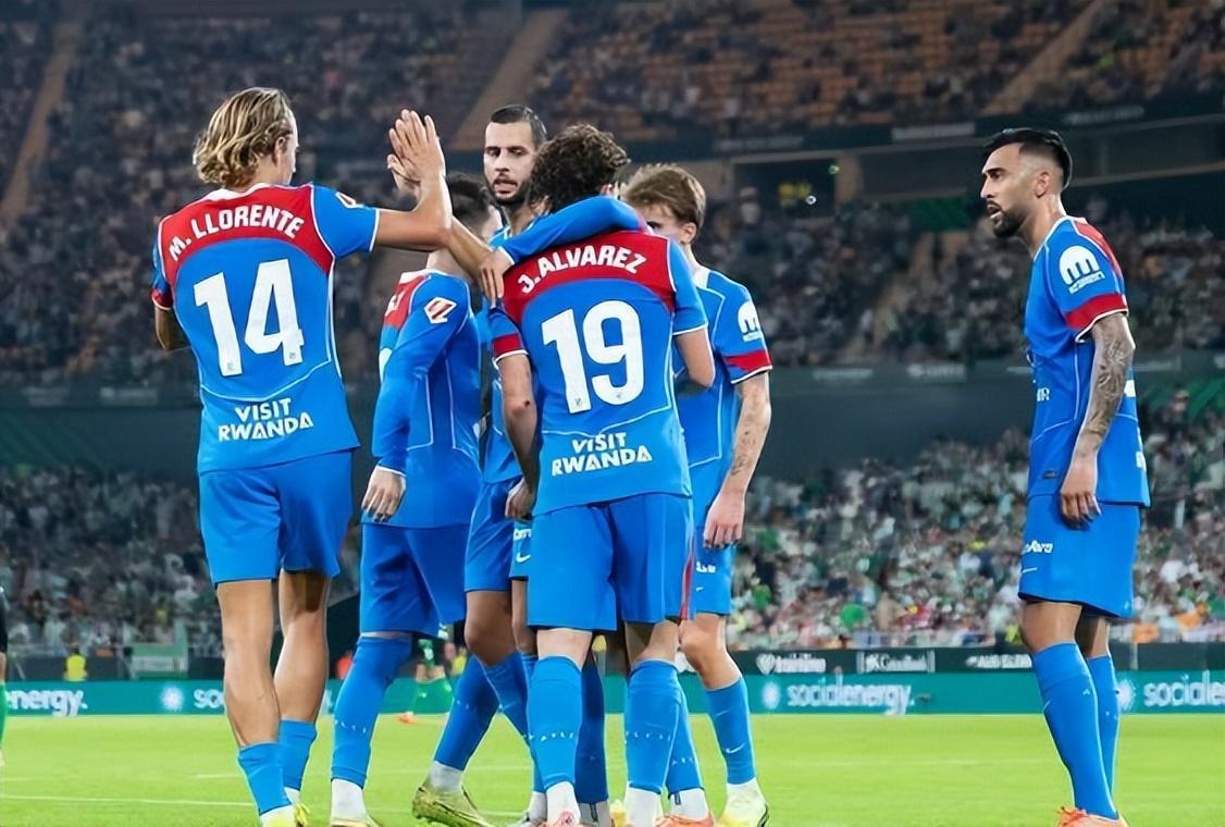 随着马竞20皇家贝蒂斯,西甲第10轮结束了所有比赛,皇马5分领先