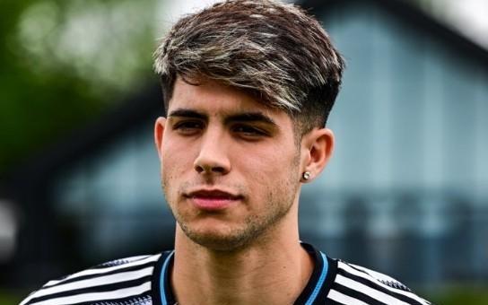 官方：纽卡将19岁边锋科尔德罗转租至西乙加的斯