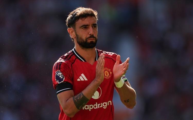 B费加盟曼联以来创造机会英超最多，进球、射正英超中场最多