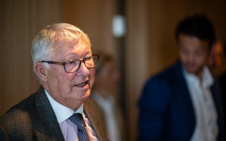 前曼联助教：弗格森本想亲口跟我们宣