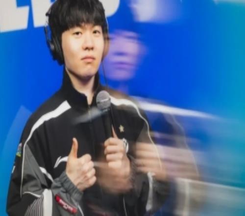 难挽狂澜！Rookie生涯首次在国际赛事的系列赛里不敌LCK战队