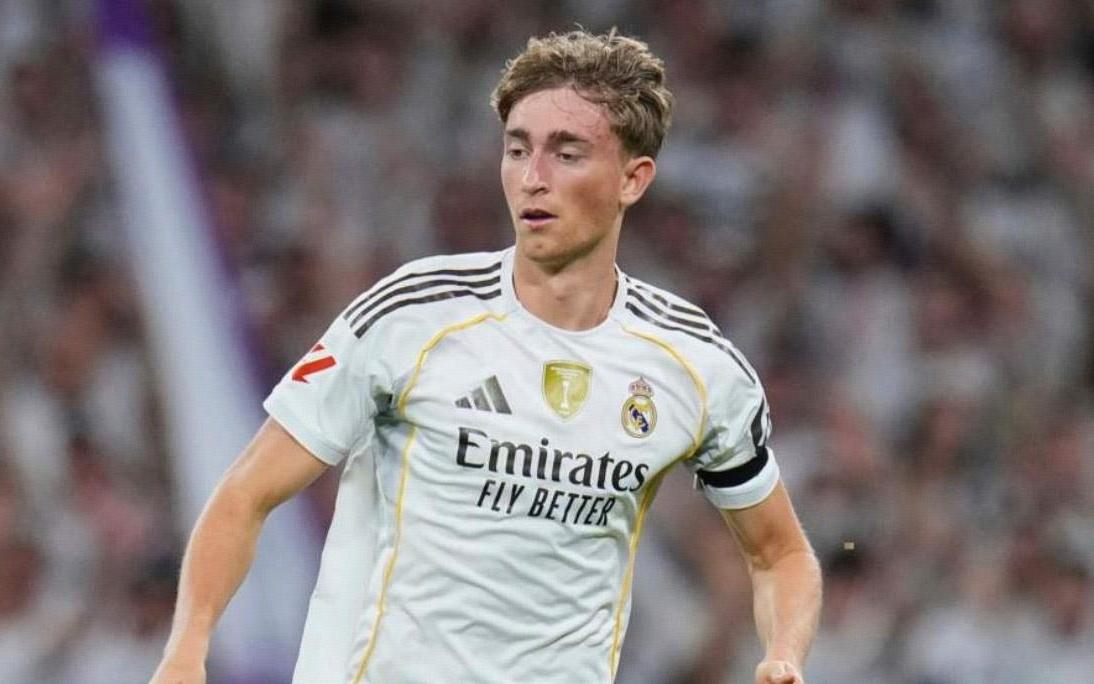 西媒：赫伊森患先天性眼睑下垂，不过不