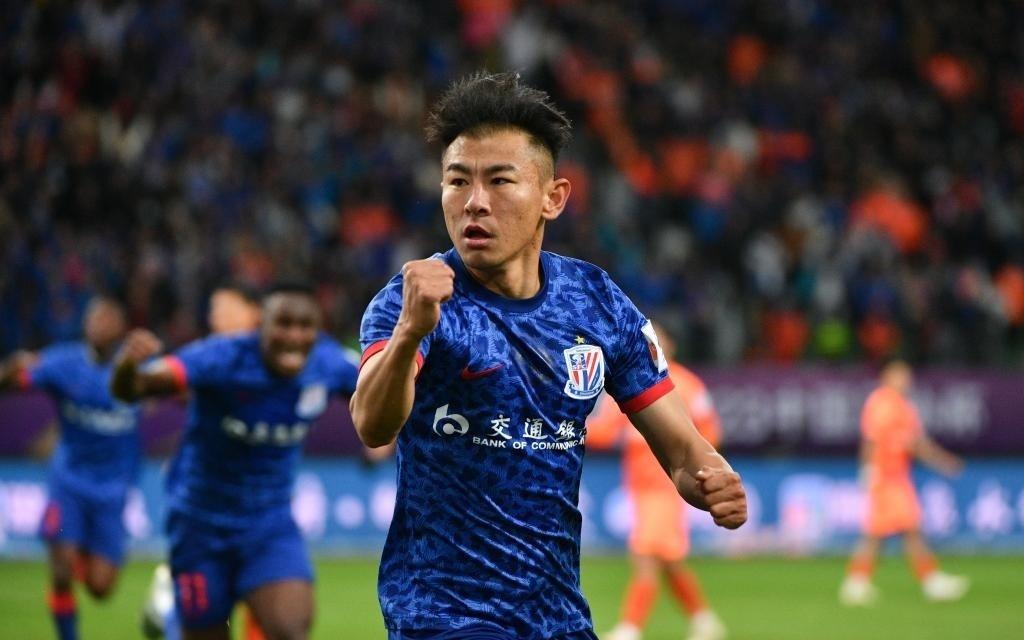 无悔于心，不说再见！于汉超正式宣布退役，将转型成为教练