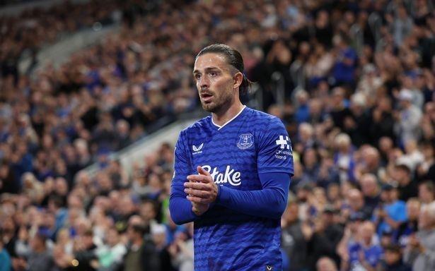 霍尔：格拉利什非常勤奋，几乎每天都是最早到训练场最晚离开