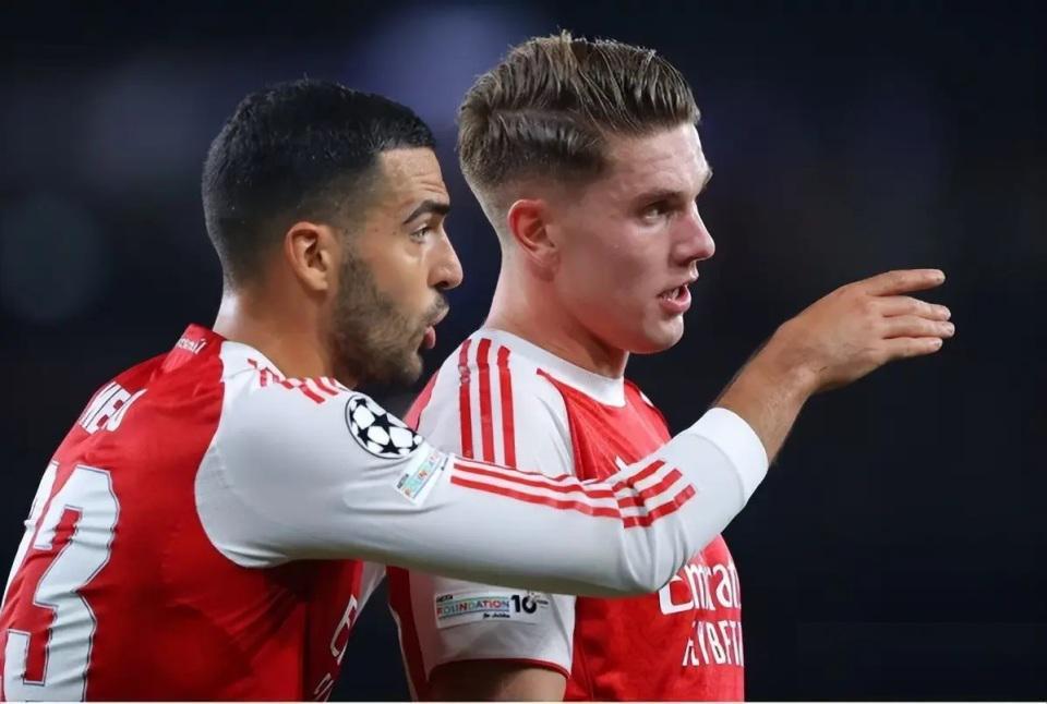 6场造7球！应急中锋成枪手铁打主力哲凯赖什伤愈复出变替补