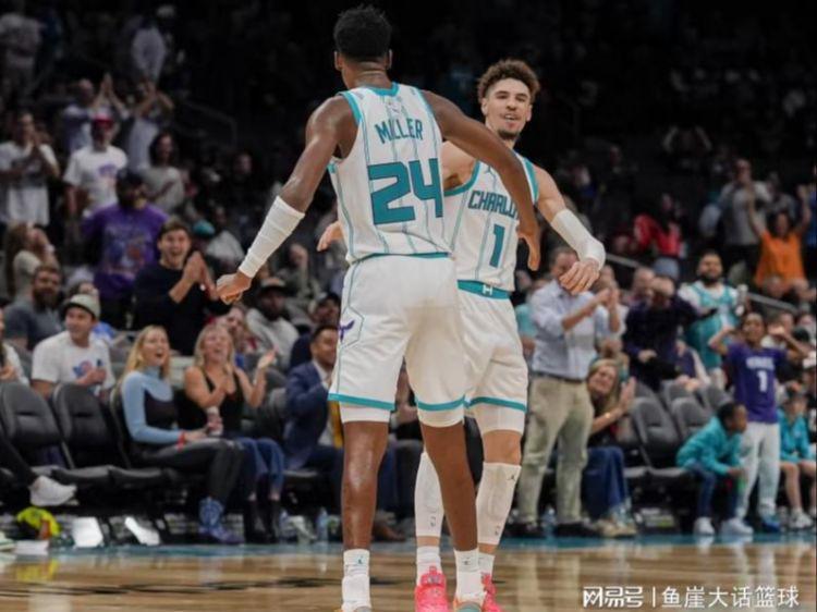 黄蜂狂胜55分！三球17+5创纪录，乔治7中2乐福5中1，新秀高效爆发