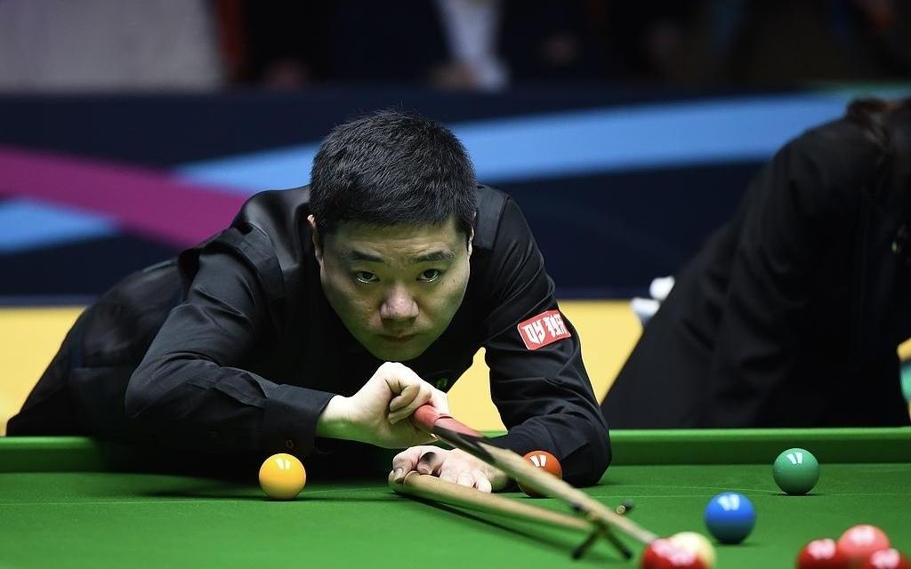 体坛联播巴萨切尔西客场遇冷门打平