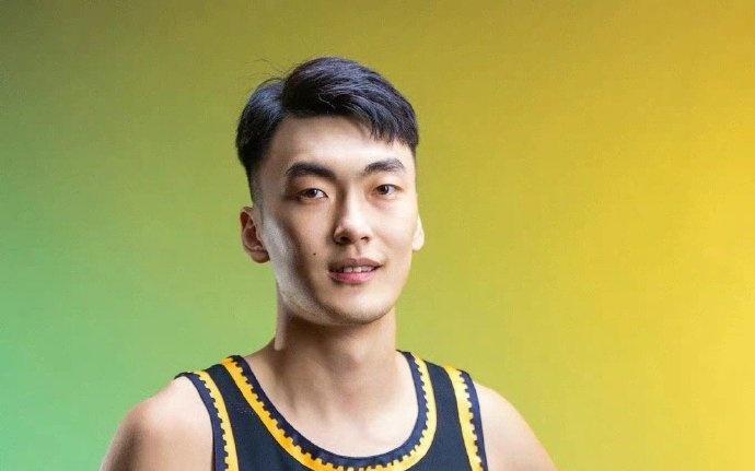 辽宁男篮离队12球员去向:2人退役,4人有下家,2人或旅欧深造