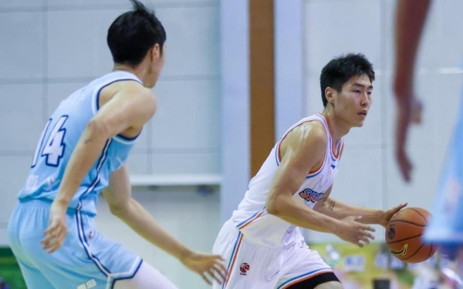 42投38中狂轰101分!男篮25岁新秀杀红眼:他还能重返CBA吗