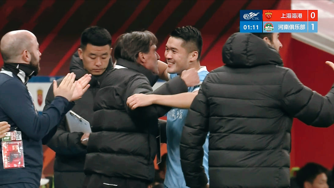 5中门框、3球被吹！中超爆大冷：海港意