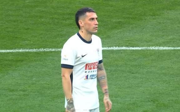 35，大连英博防线不堪一击，马莱莱1球1