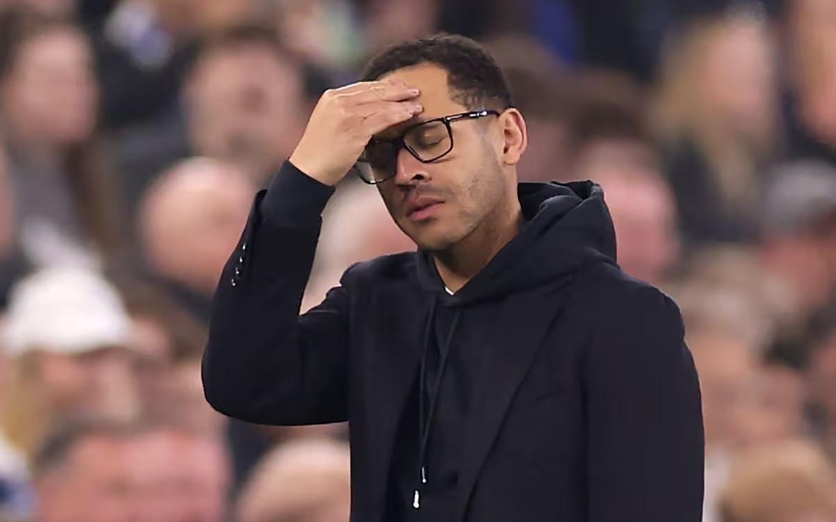 镜报：蓝军沉迷青春活力，忽略了铁血气