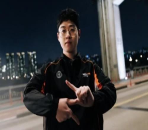 Zeus：对三连冠有野心，换线运营很重要应该会一直存在