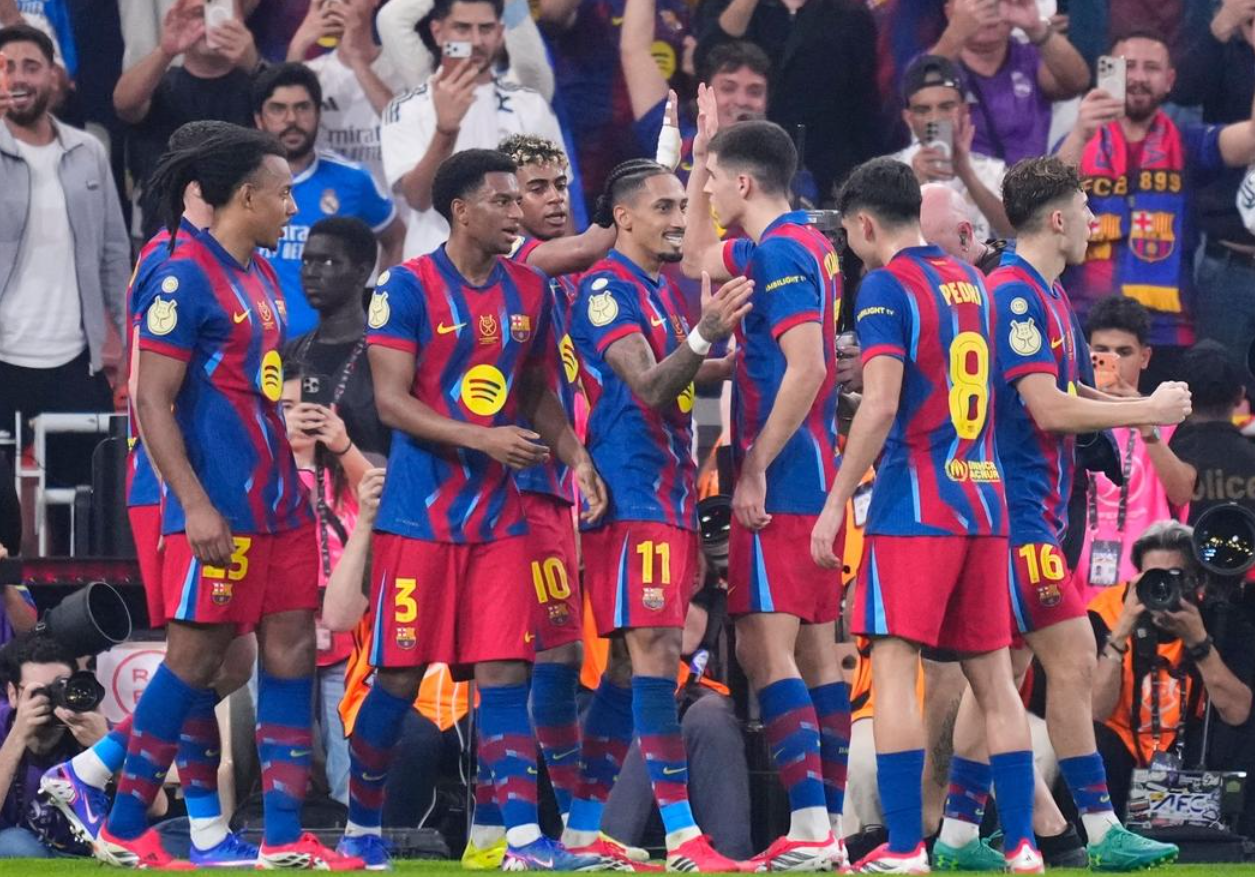 决赛3杀皇马！弗里克神了：缔造队史神迹，10连胜太疯狂