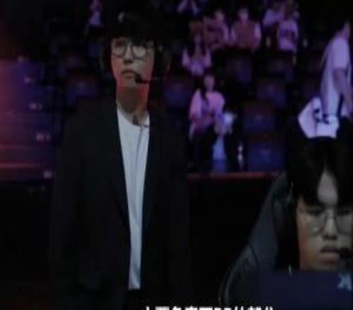 心系T1T1冠军教练Roach更新INS：还有300天才能出来