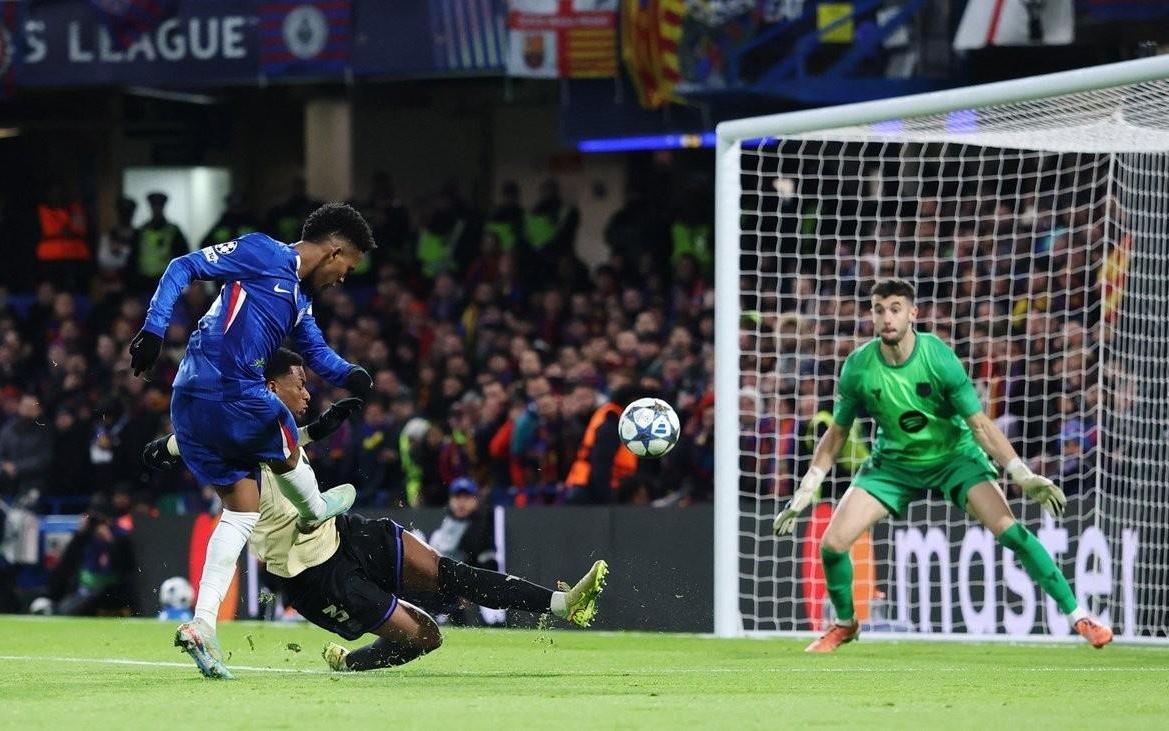 前三次欧冠首发均有进球，埃斯特旺是