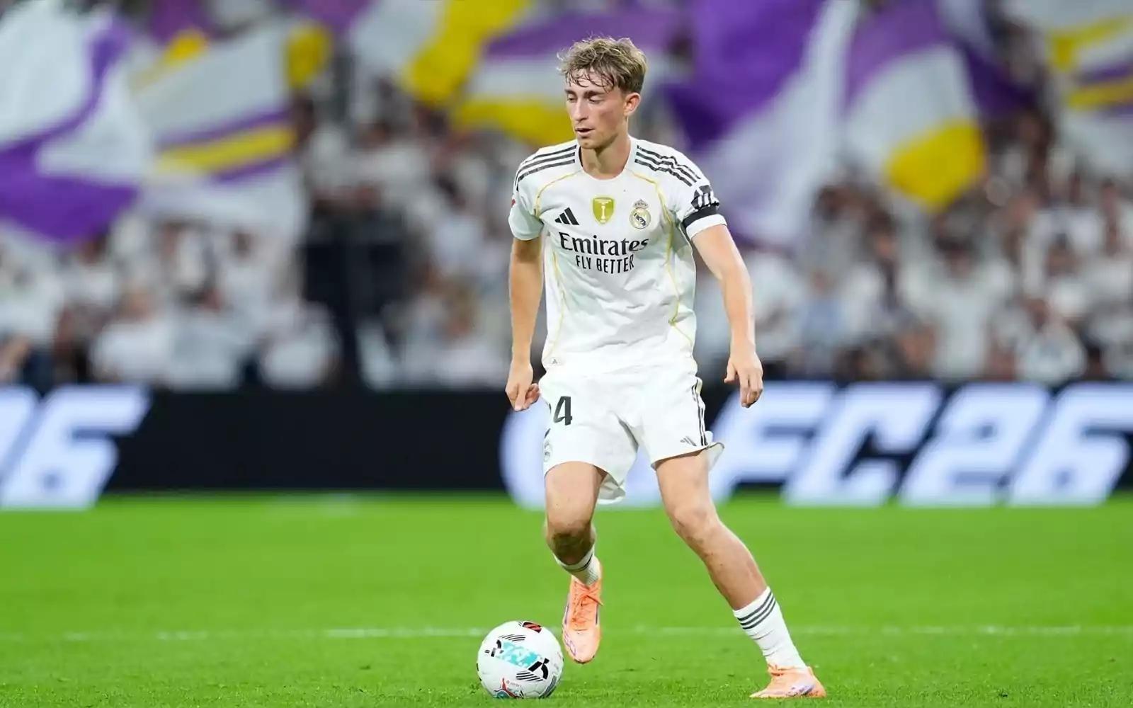 伯恩茅斯总监：赫伊森是目前唯一一名可能赢得金球奖的中后卫