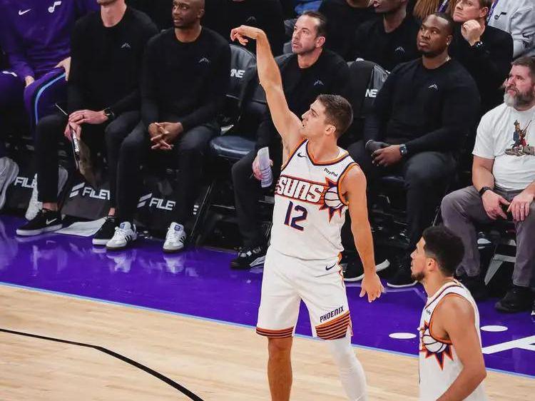 左腿骨折！脚踝脱臼！NBA落选秀成功逆袭