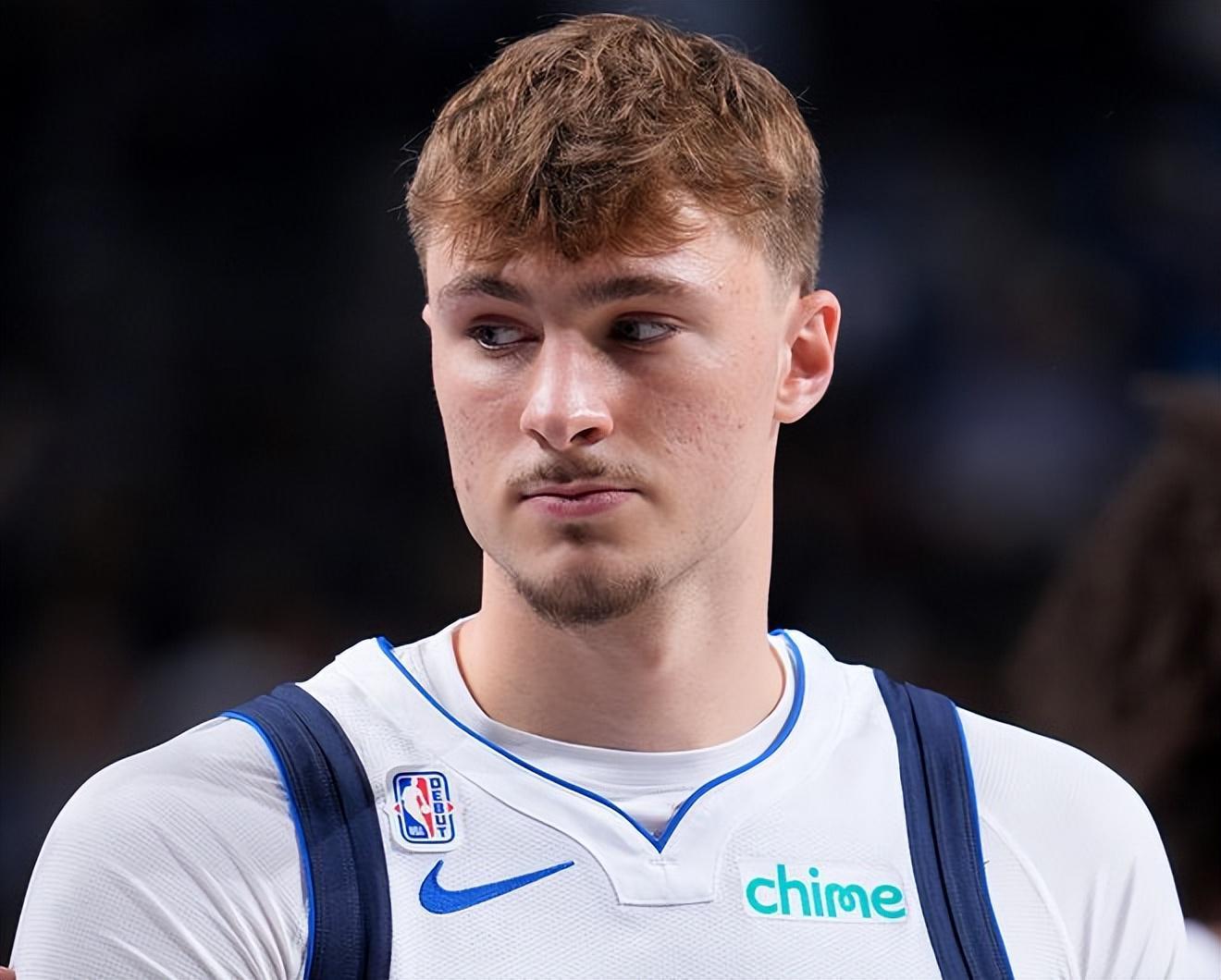 42+35+33！33+32+30！NBA一生之敌诞生，最佳新秀要失去悬念了