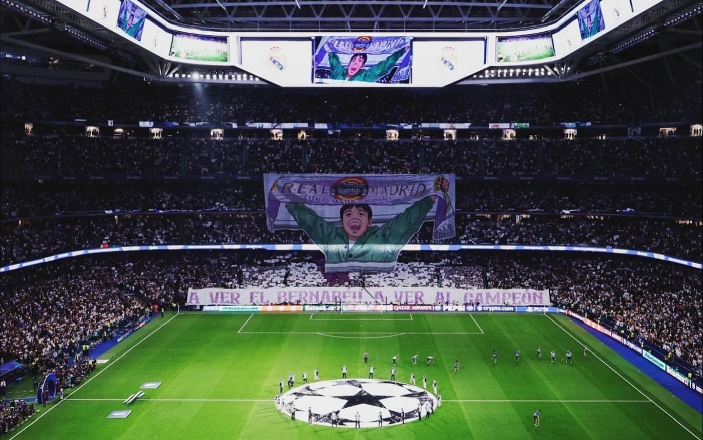 伯纳乌展示出自己形象的TIFO，巴斯克