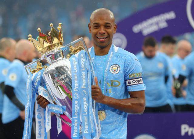 23年30冠！40岁前曼城队长宣布退役21年欧冠决赛失利成最大遗憾