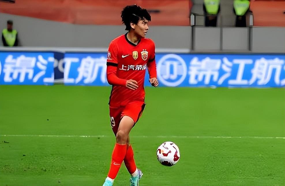 李新翔网传要去德甲留洋踢主力，球迷