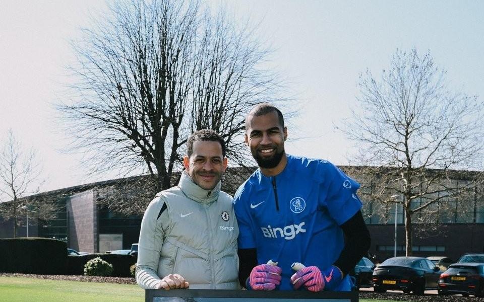 切尔西祝贺罗伯特桑切斯达成100场