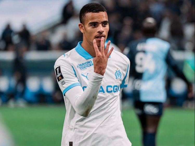 曼联寄望青木夺金靴高价转会！明夏有