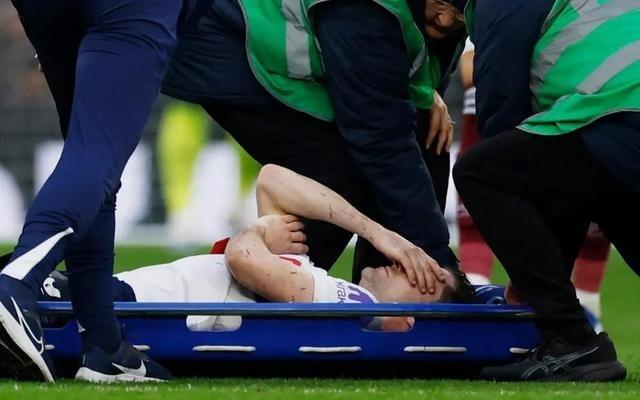 英媒：热刺后卫本戴维斯伤退，可能缺席威尔士世界杯附加赛