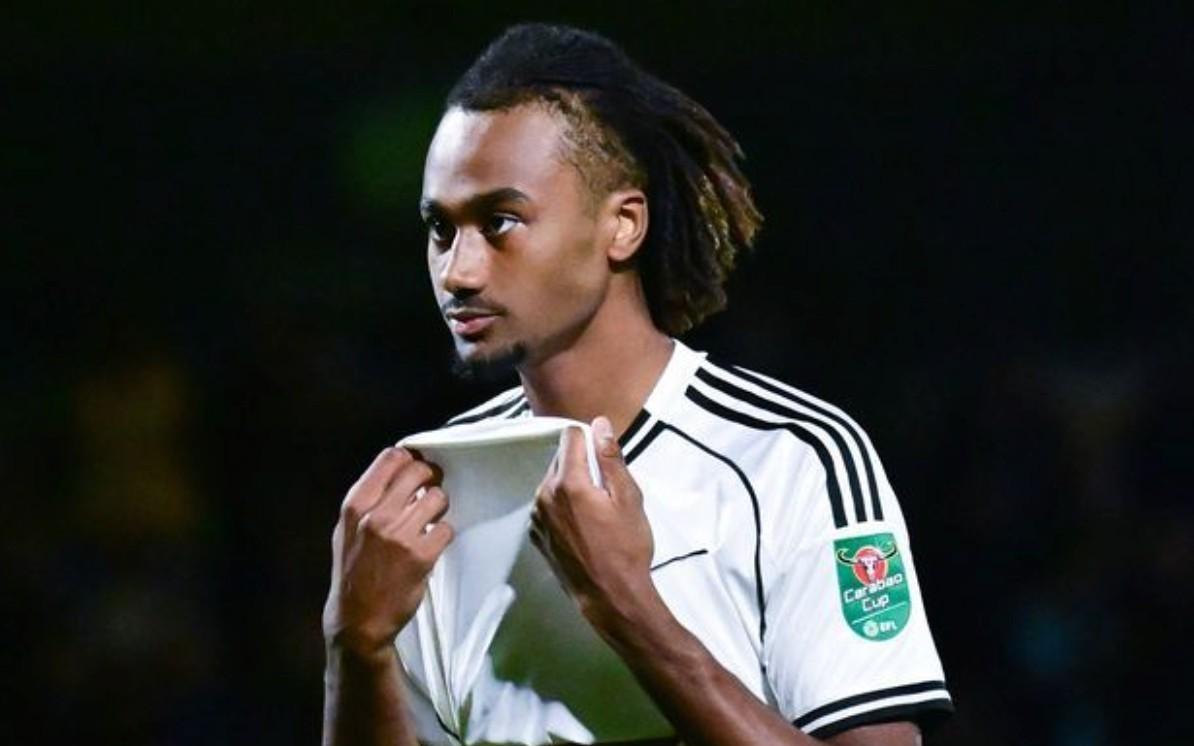 英超仅出场23分钟，德媒：拜仁考虑终止