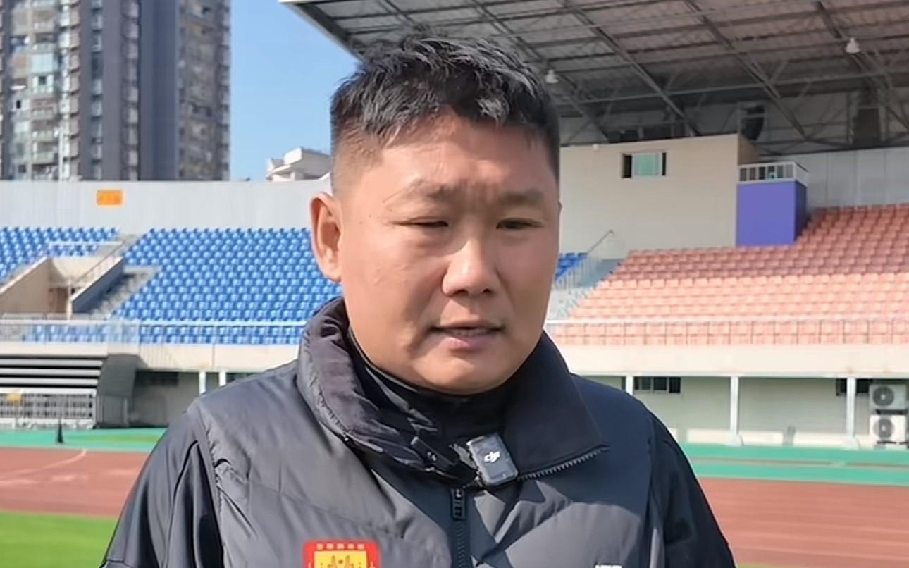 刘建业谈目标：希望在立足中超的基础上，有更多年轻人站出来