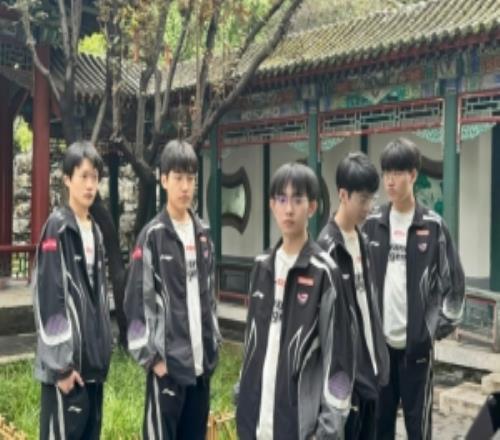 AL官方发布动态：全球总决赛宣传片加载中