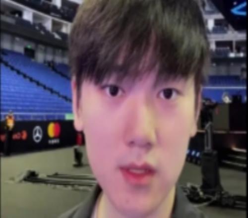 JackeyLove：大家今天打得很好，保持好状态继续进步