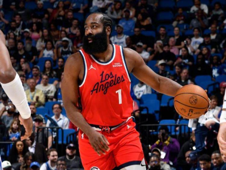 NBA最新排名！湖人三队争西部第三，快船继续掉队，76人喜上加喜