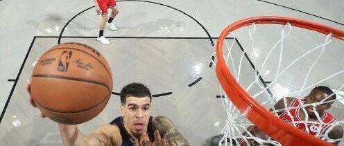 今日十佳球！火箭不错，上榜两球...