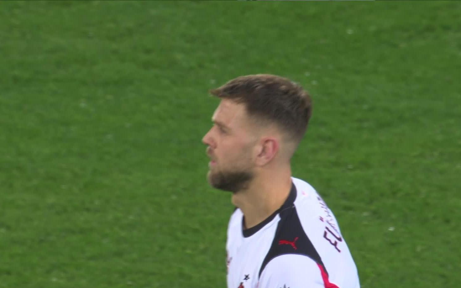 对阵卡利亚里替补出场，菲尔克鲁格迎来米兰生涯首秀