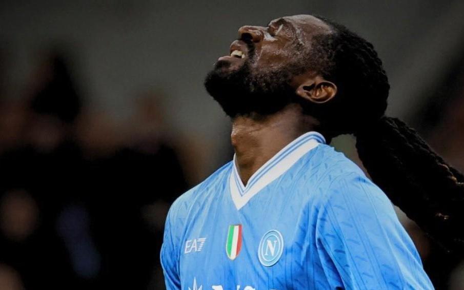 意媒：安古伊萨在喀麦隆国家队中遭遇