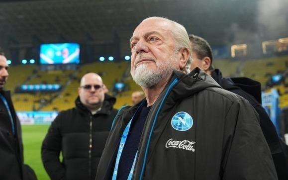 那不勒斯20击败克雷莫内塞后，德佬发文嘲讽意天空解说员