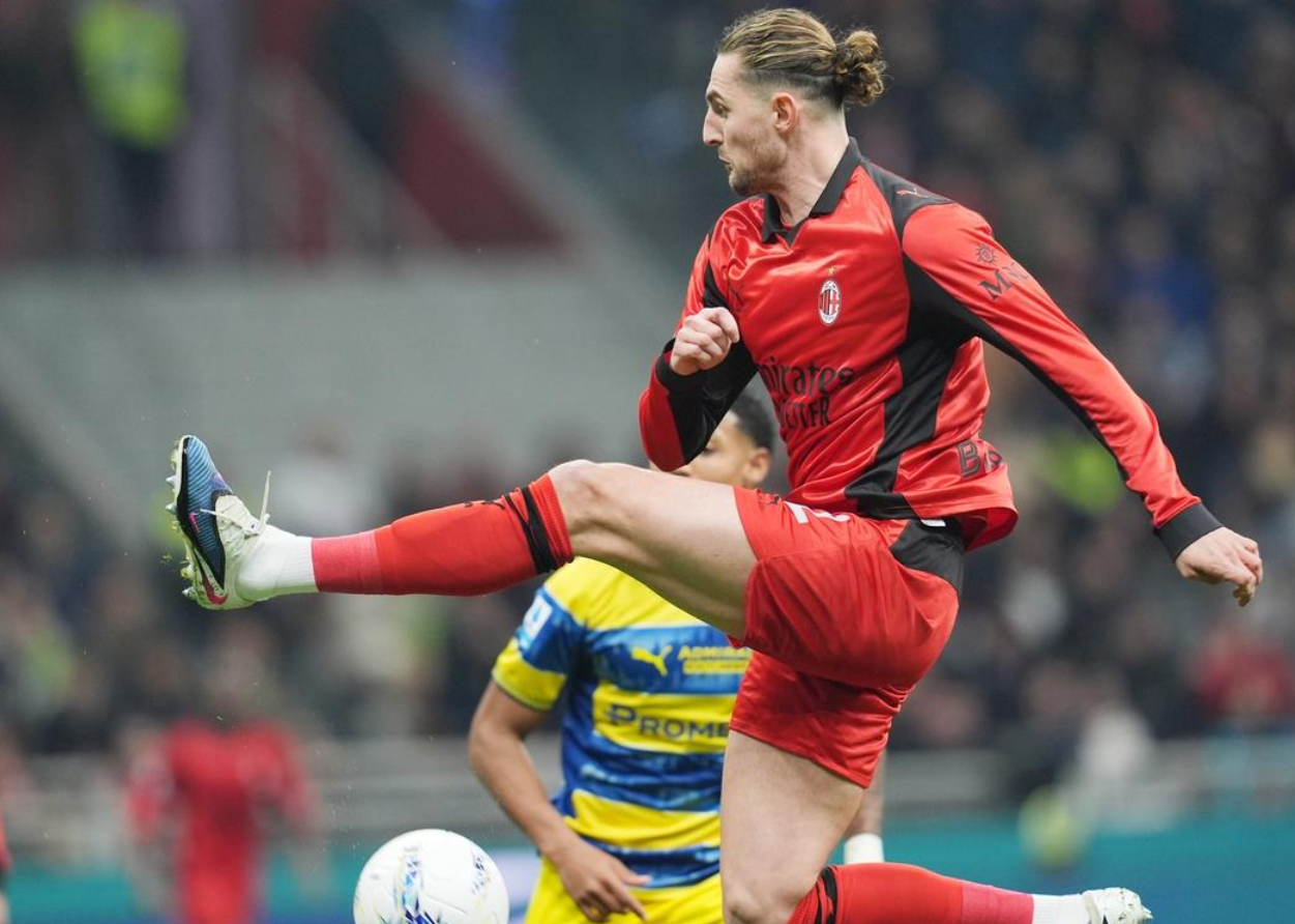 爆冷！80分钟绝杀，AC米兰轰然倒下，争冠