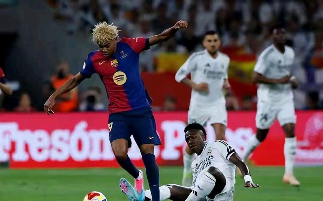 巴萨32皇马夺西超杯冠军：补时三球狂飙拉菲尼亚双响绝杀