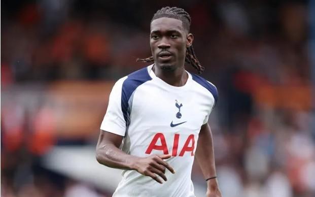 太阳报：比苏马被发现再次吸笑气，上次