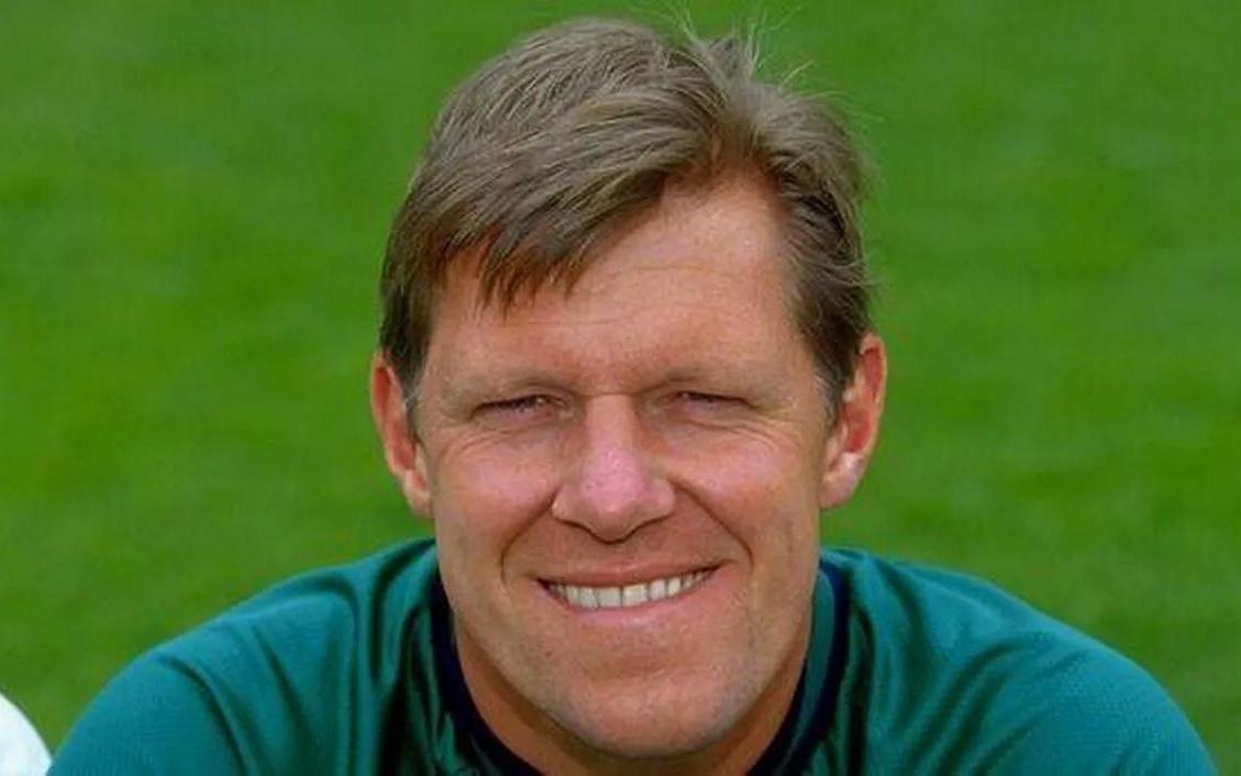 维拉名宿斯宾克如今经营快递公司:这真是一份很棒的工作