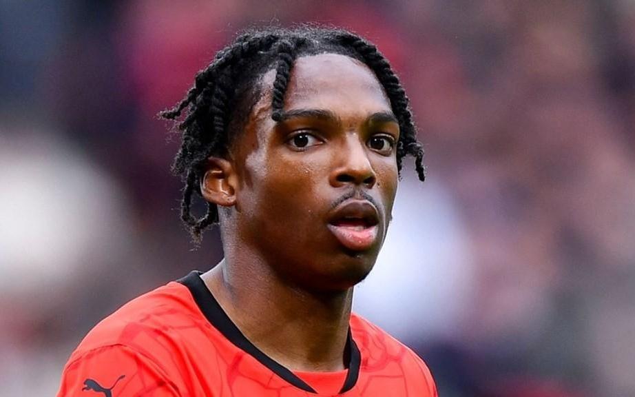 刚提的新车啊，雷恩主帅：雅凯肩部遭遇了相当严重的伤情